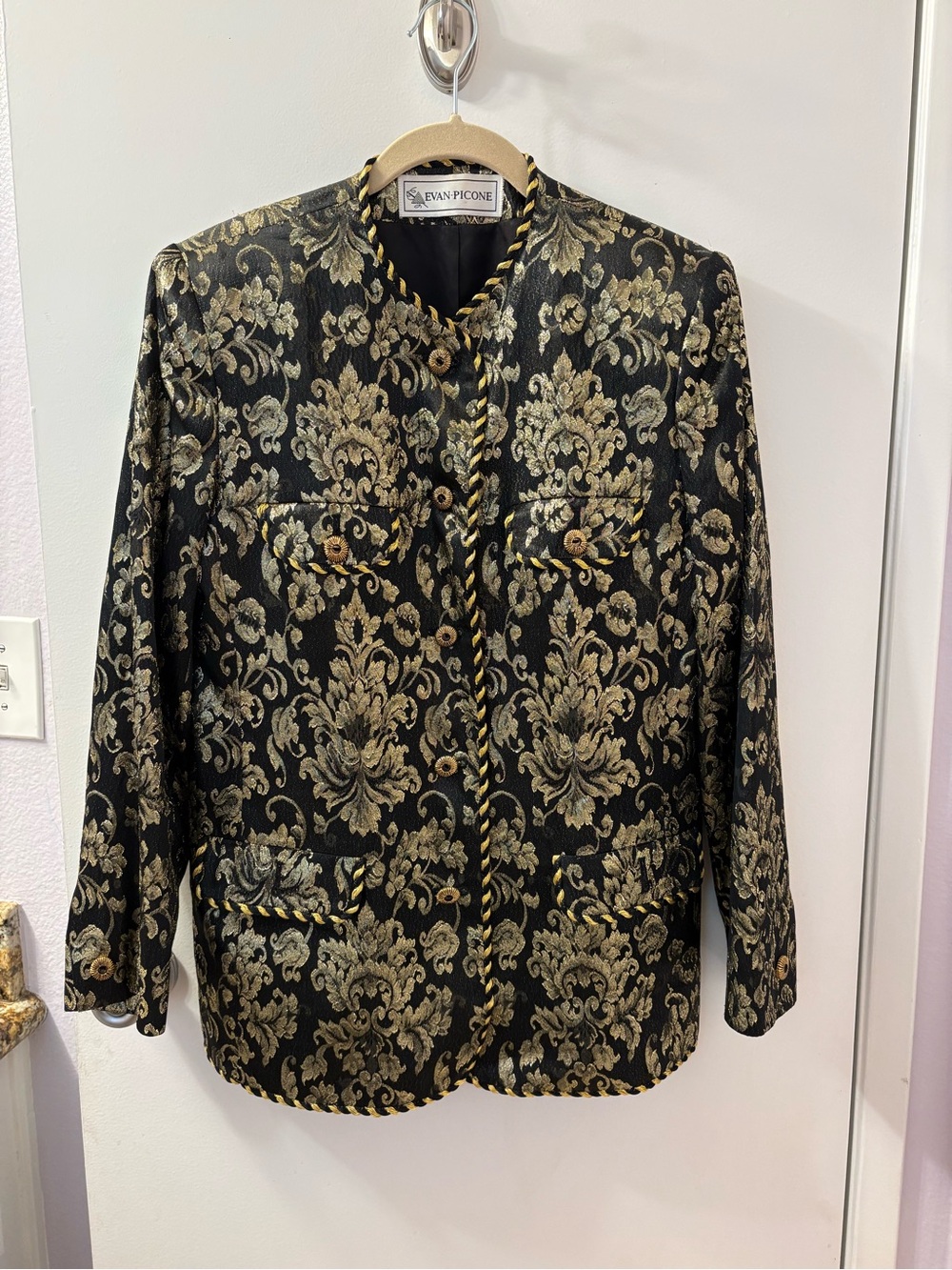 Evan Picone Women's Black and Gold Brocade Jacket Size 8 PTP 20
